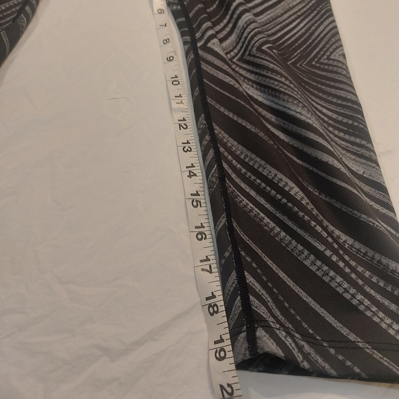 prAna Roxanne capris - Picture 5 of 7